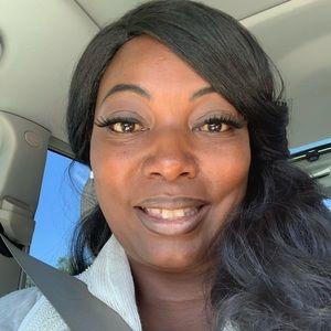 Meet your Posher, Roslyn